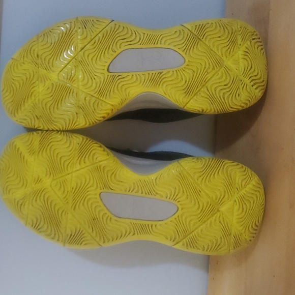 Under Armour Curry 3Z6 Black Green Boys - Picture 3 of 4